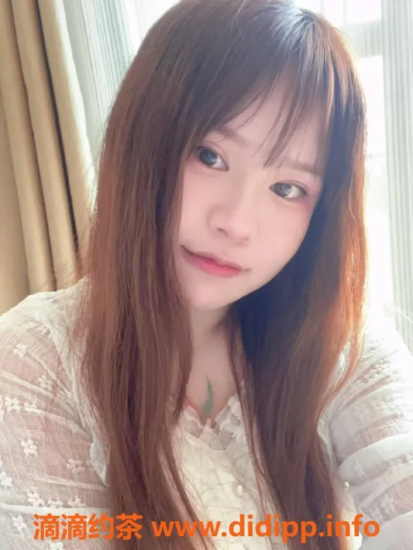 成都楼凤资源信息,金牛区蜜桃嫩妹，160cm，23岁，享受BBBW服务