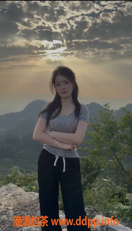 长沙楼凤-芙蓉区周周，21岁，160cm，500元体验服务