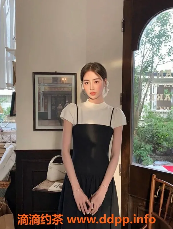 厦门楼凤-思明区林老师，165cm，46kg，600元起