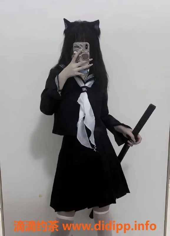 长沙楼凤-雨花区19岁小姐姐嘉嘉，身高163，胸围96，服务多样