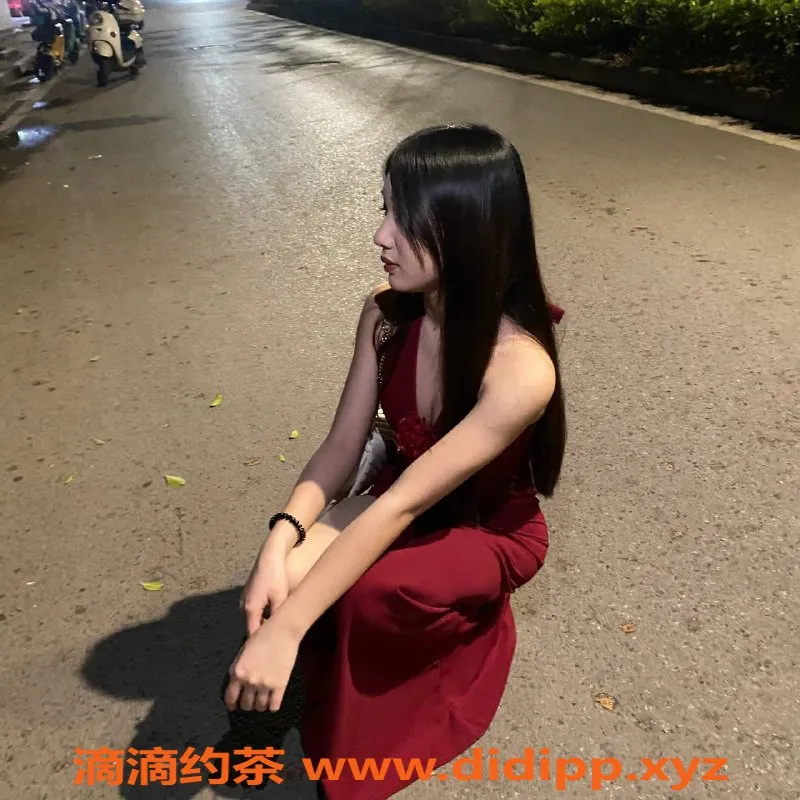 广州楼凤-越秀小宝，嫩妹600元一晚，视频验证
