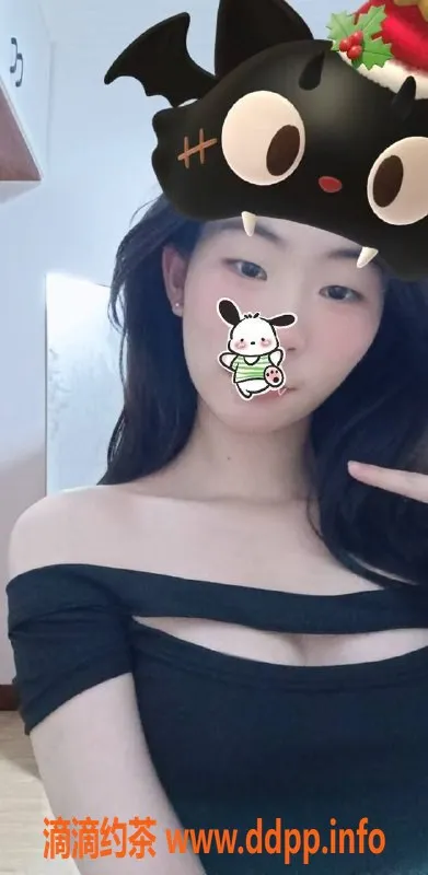 成都楼凤-成华区嫩妹桉桉，700p代聊服务等你体验