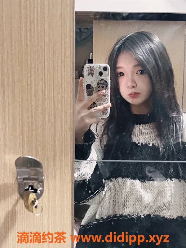 长沙楼凤资源信息,岳麓区19岁盒盒，162cm，90斤，服务多样