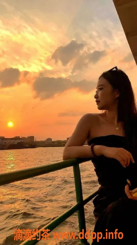 福州楼凤-鼓楼萧萧，166cm D杯粉嫩甜筒体验