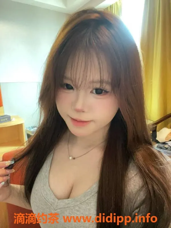 广州楼凤-天河东站琪琪，800元私聊服务，已视频验证