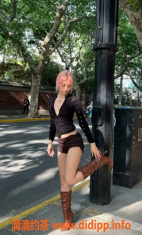 杭州上门服务-上城区E杯小姐，21岁170cm，诱惑服务超值体验