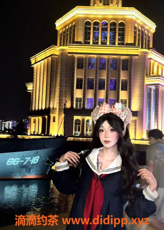 长沙楼凤资源信息,岳麓区小青，158身高，19岁，600元服务体验