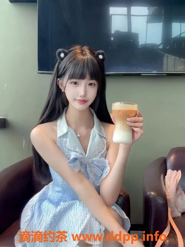 广州楼凤-天河区19岁筱婷，165cm，34C，茶水费600起