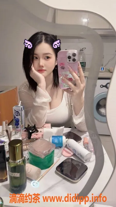 广州楼凤-番禺万博大胸小姐多多，价格800p，已视频验证