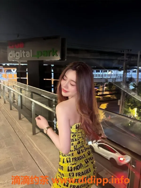 杭州上门服务-23岁美籍D杯嫩模，上城区火热服务，限时预约！