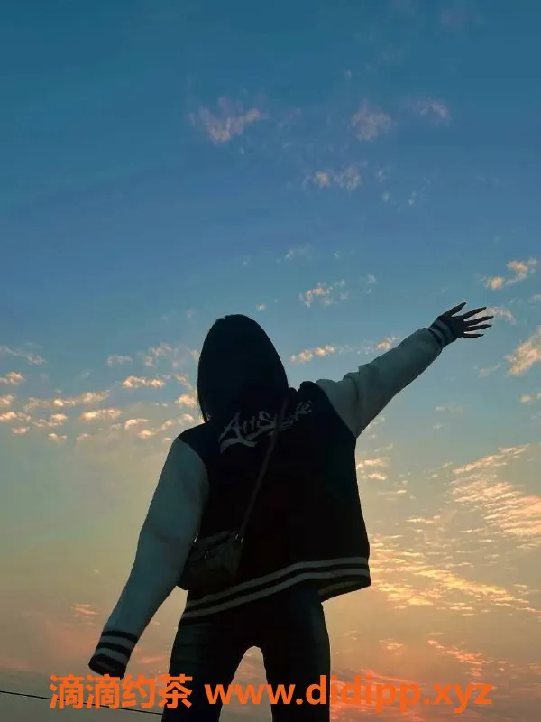 杭州女仆店资源信息,拱墅万达星野樱：甜美女仆，身高165、C罩杯