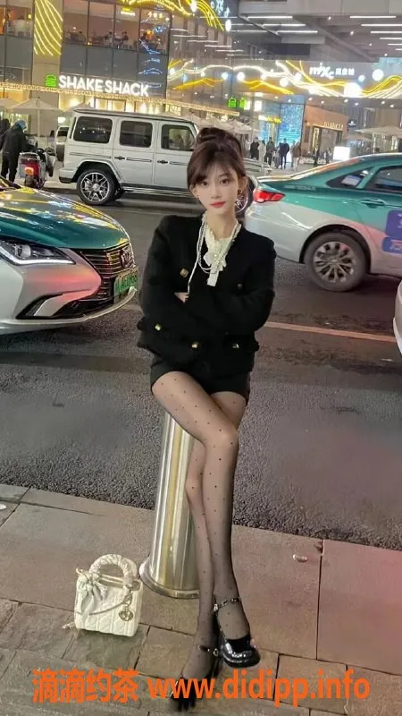 广州楼凤-天河蜜雪，活动价1100起，真心推荐！