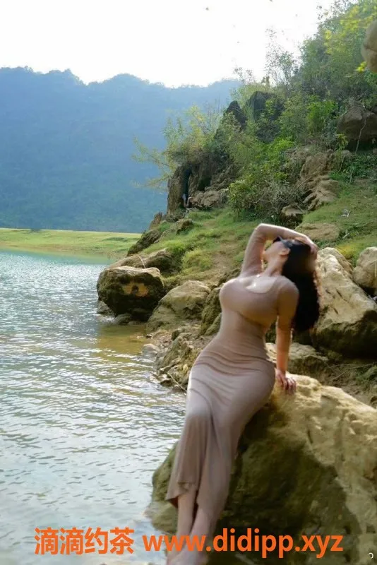 广州楼凤资源信息,广州海珠邪恶老师，停车2000起