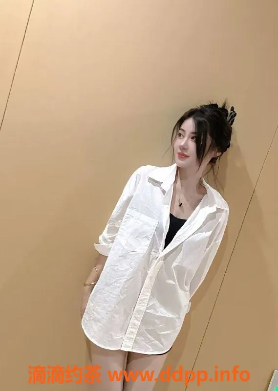 武汉楼凤-洪山区琳琳L@，25岁165cm，D罩杯，服务优质