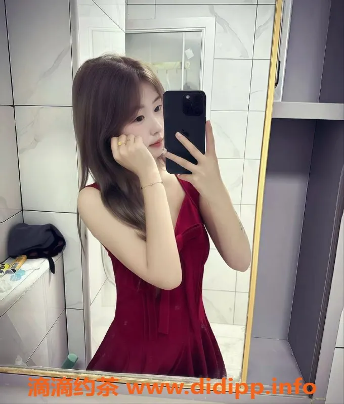 广州楼凤资源信息,番禺22岁七七，165cm 50kg 36C，收费优惠