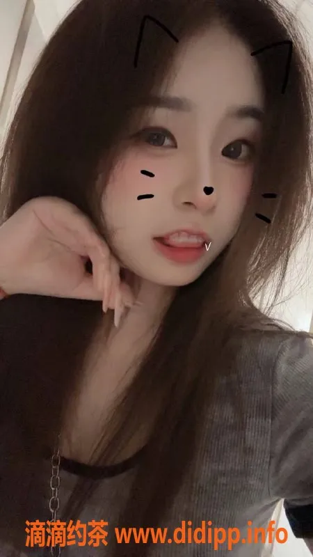 成都楼凤资源信息,成华区小雪少妇服务车，态度超好，性价比高！