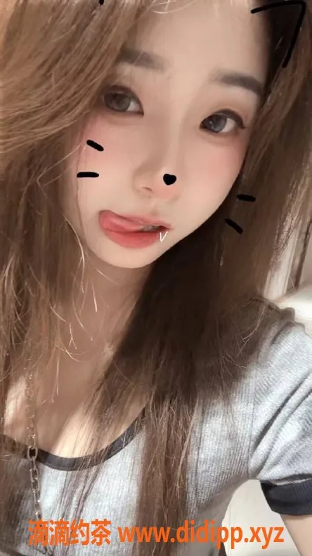 成都楼凤-成华区小雪少妇服务车，态度超好，性价比高！