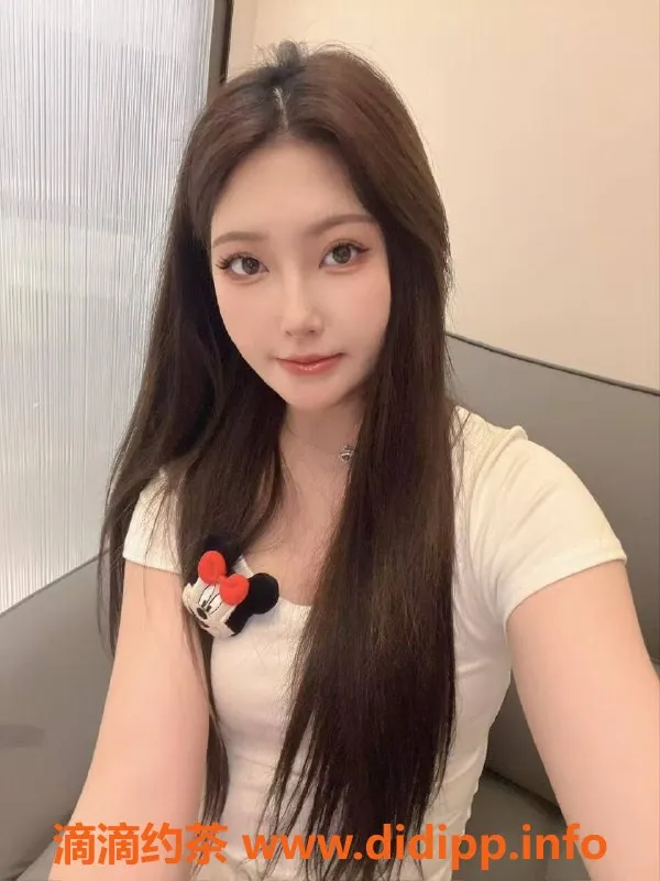 东莞楼凤-南城桐桐，700元精彩服务等你体验