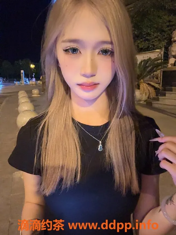 长沙楼凤-雨花区雨婷，600元体验嫩妹服务