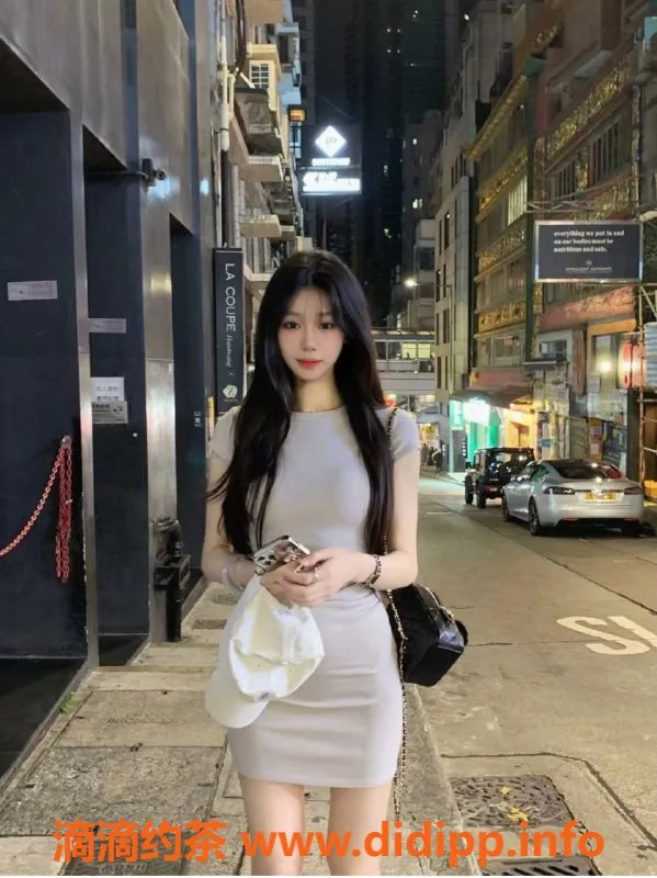 深圳楼凤-深圳罗湖珊珊，1200P激情无套服务