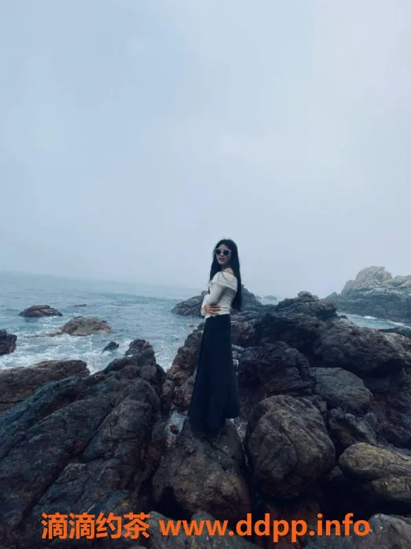 广州楼凤-天河嫩妹涵涵，视频验证，600元一次