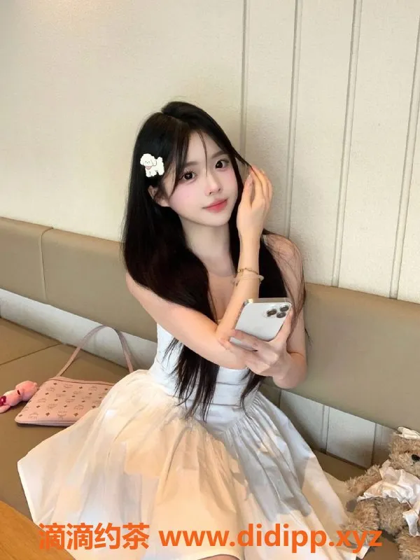 北京楼凤-丰台小夕，白幼瘦嫩妹，1500P服务等你来体验！