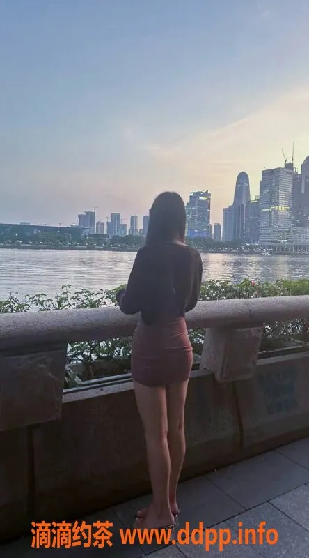 广州楼凤-天河岗顶嫩妹欣欣，600元视频验证