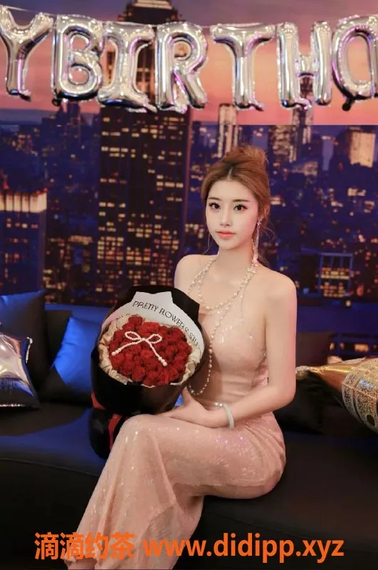 成都楼凤资源信息,武侯区彩虹御姐，162cm巨乳，7P起步价