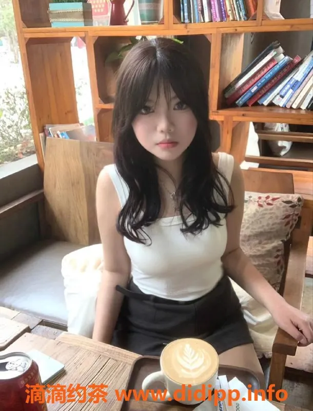 武汉楼凤资源信息,汉口欣雨，167高54斤，600元享受服務