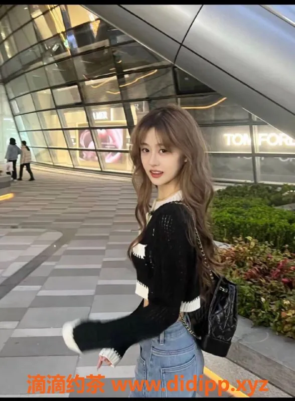 广州楼凤-东莞晓晓 20岁 165cm热辣快餐服务