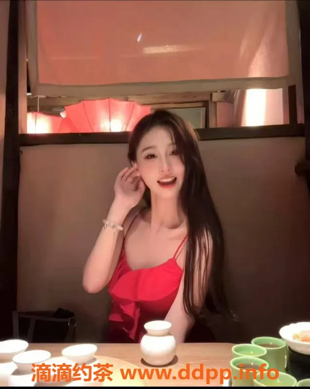 成都楼凤-武侯区蕊蕊大长腿，22岁假装不紧张