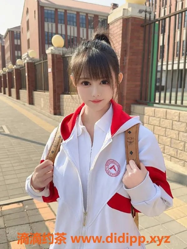 北京楼凤-朝阳三里屯极品白小纯，1500元起上门服务