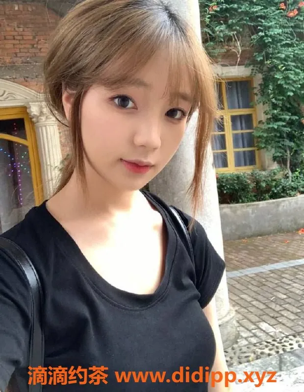 广州楼凤-天河呆小萌，700元起，陪你畅聊