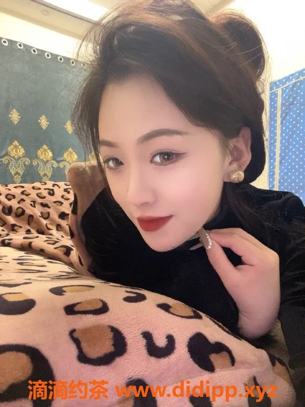 郑州楼凤-金水区小晴，20岁165CM，48斤，服务多样，纯天然