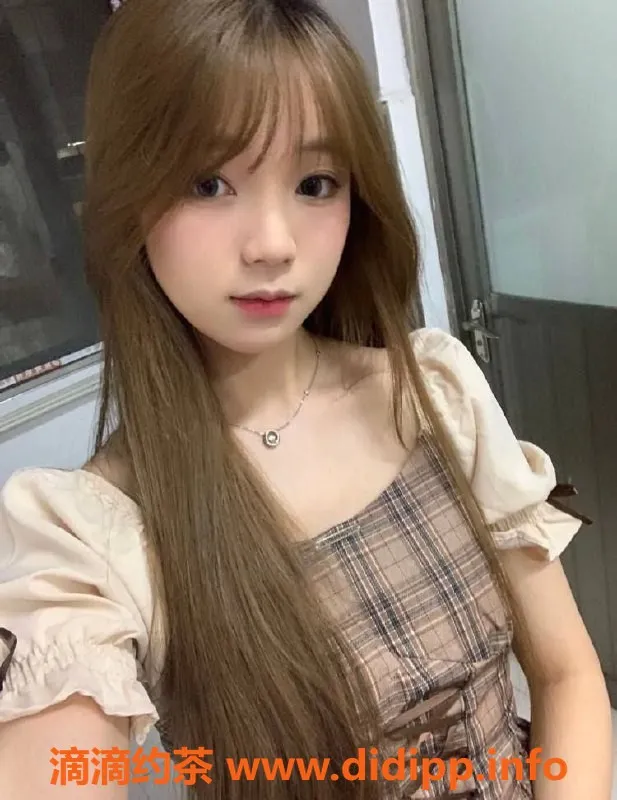 广州楼凤-天河呆小萌，700/pp起，服务优质