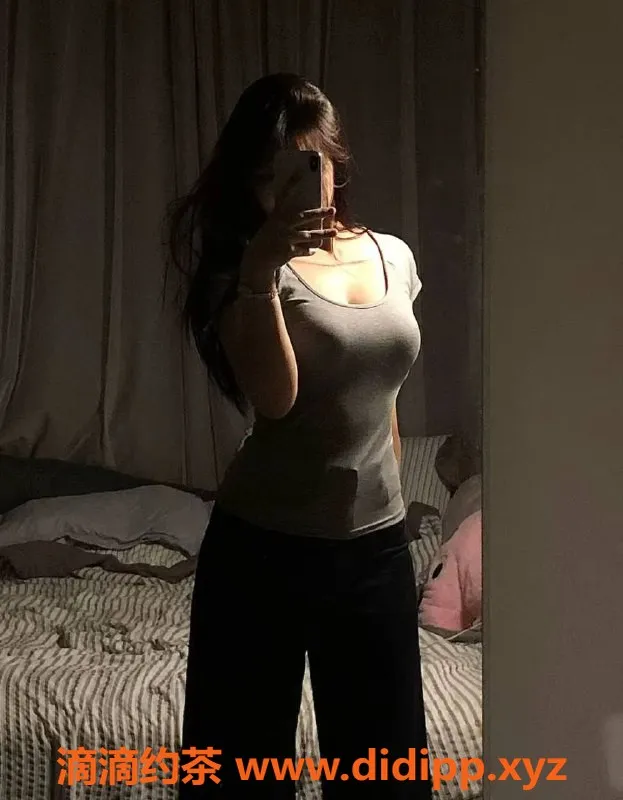 成都楼凤-桐梓林#小九 23岁微胖御姐，6P十大服务