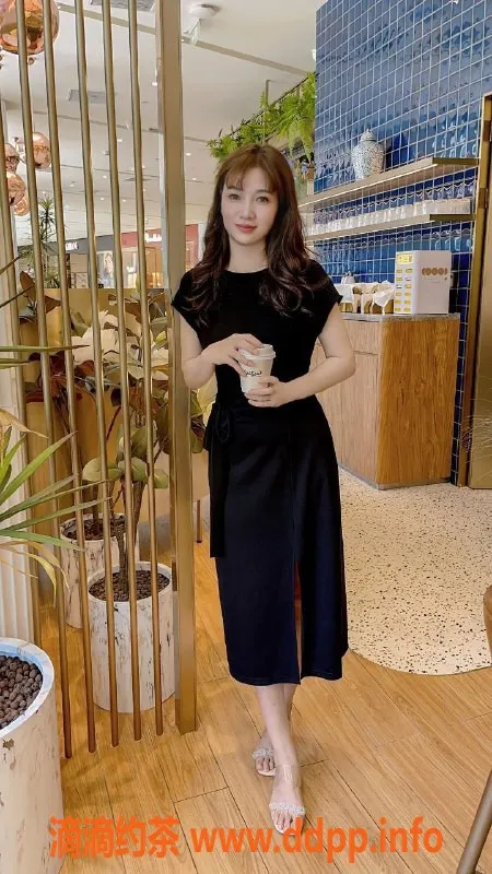 广州楼凤-海珠甜甜：400元私密服务，熟女魅力无限