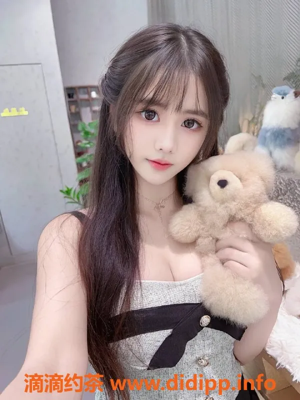 东莞楼凤-大朗小思颖，P800，PP1600，热情服务等你来！