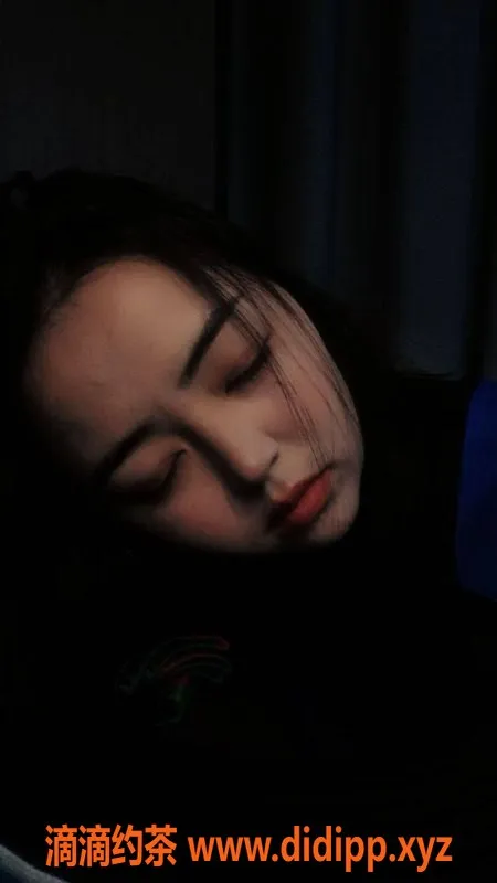 郑州楼凤-金水区依依，160cm、58kg，超值服务等你体验