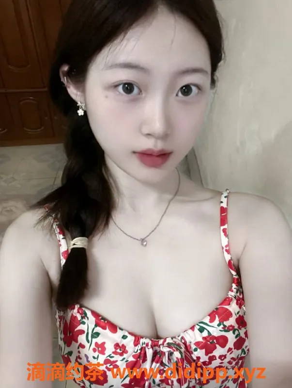 深圳楼凤-深圳玲珑妹梨花，23岁162cm，900元服务多样