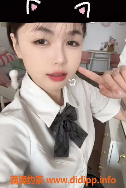 深圳楼凤-18岁龙岗学生妹，162cm 34C开课啦！