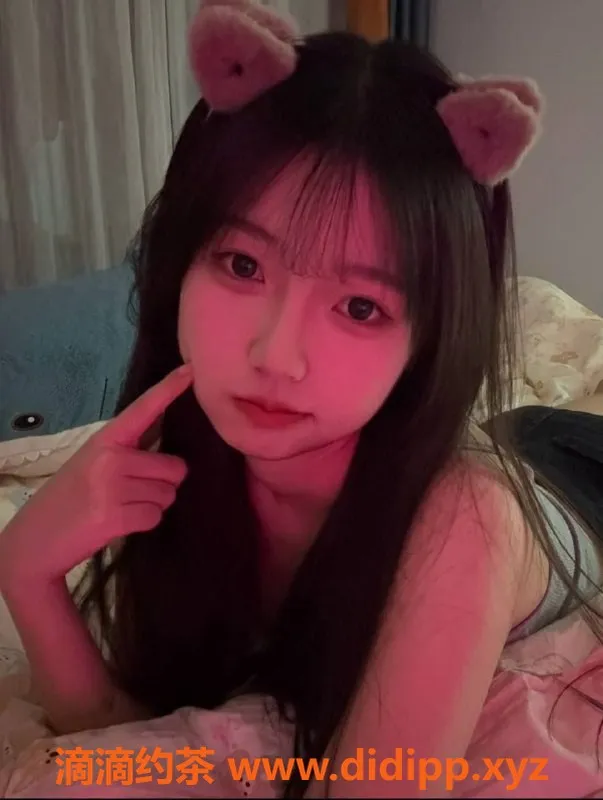 广州楼凤-天河丫丫，课费700起，陪你畅聊放松