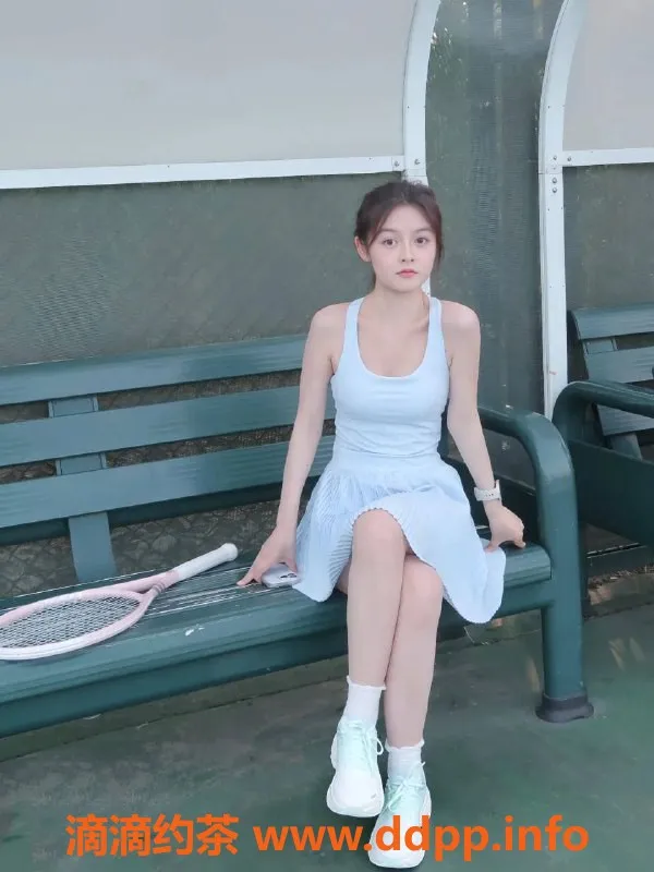 北京楼凤-朝阳三里屯点点，18岁清纯可爱，1500起