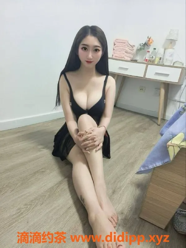 北京楼凤-丰台CC，700P，真实大胸蜜桃臀，服务超赞！