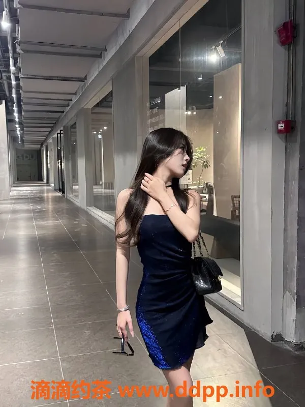 杭州上门服务-杭州甜妹KK，20岁，身高163，服务一流