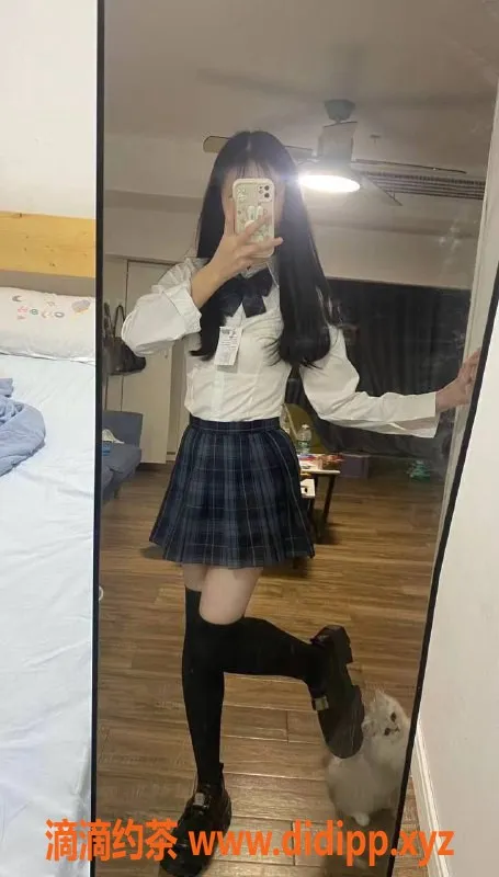 成都楼凤-武侯区嫩妹困困，7P体验，绝对刺激！