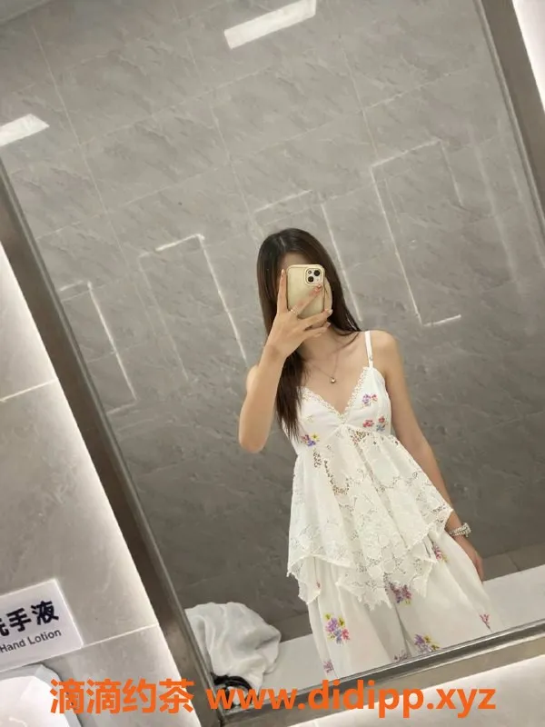 成都楼凤-武侯区小团子，嫩妹代聊，时费6/10