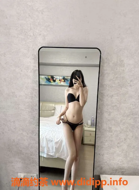 深圳楼凤-南山小雨，18岁168cm，超敏感体质服务