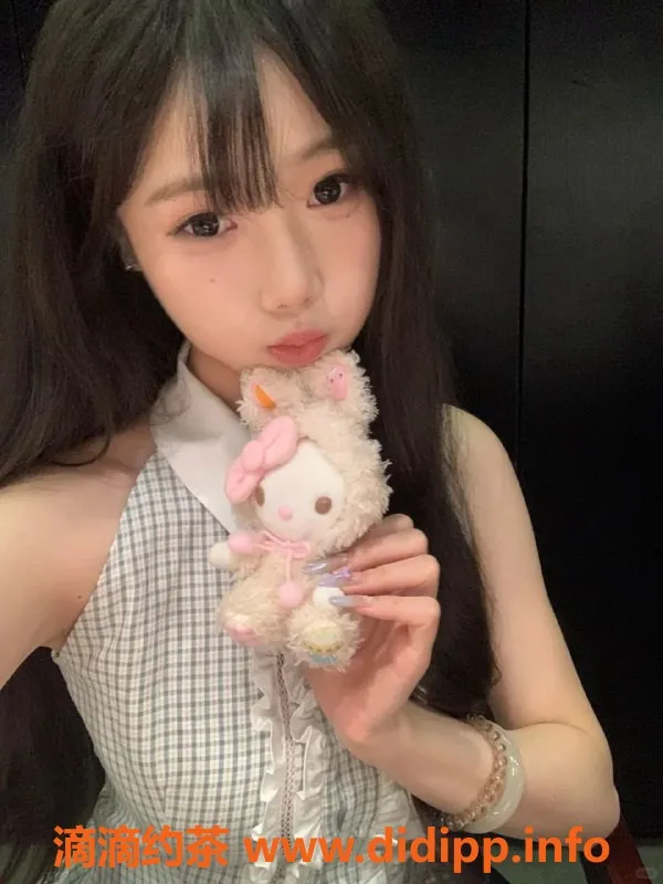 广州楼凤-广州婉沁19岁新秀，168cm 34C 仅需40元