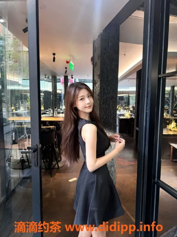 广州楼凤-广州海珠区兼职可颜，20岁，165cm，32C